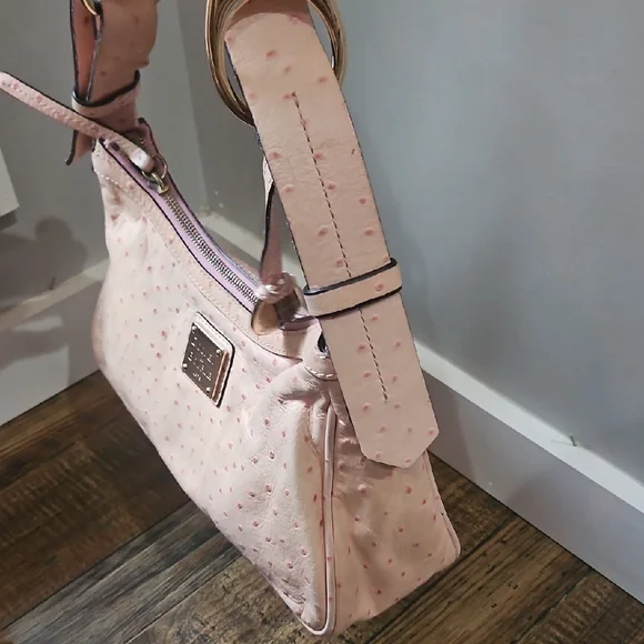 Dooney & Bourke Blush Pink Ostrich Leather Vintage Shoulder Bag - Picture 7 of 16